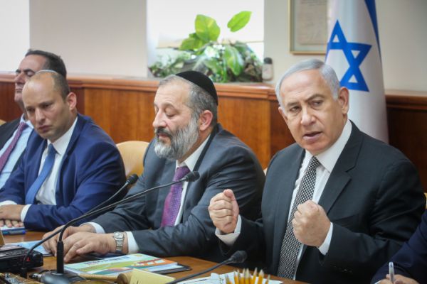 סקר מנדטים: הליכוד פותח פער; גוש הימין קרוב ל-61