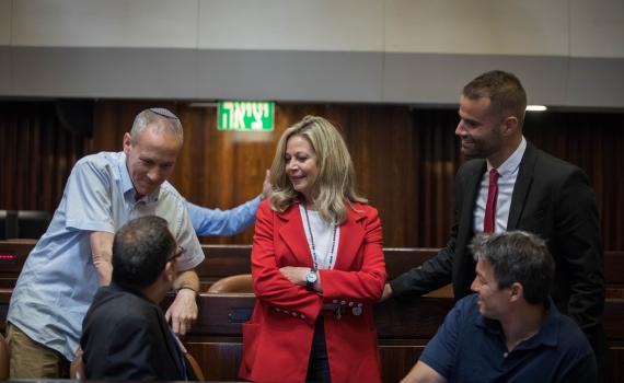 אחרי הסערה: כחול לבן לא מתנצלים על הקמפיין