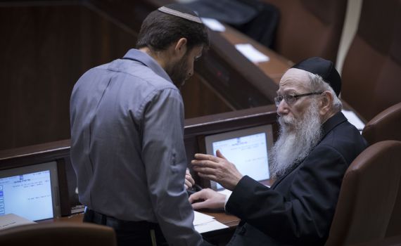 "ללא פשרות": יהדות התורה על הראש של סמוטריץ'