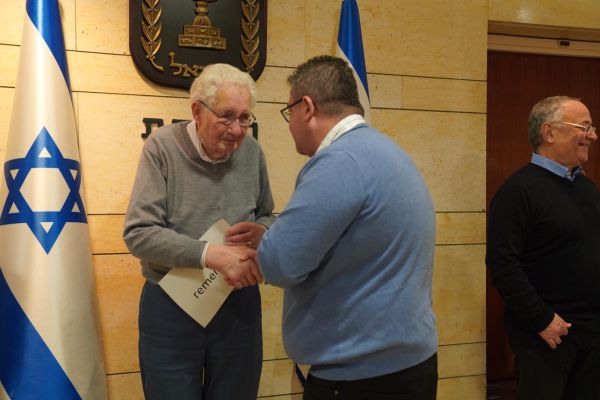 החלום של ניצול השואה בן ה-93: לבקר בכנסת