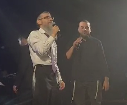 מרגש: כשעקיבא הפתיע את אברהם פריד • צפו: