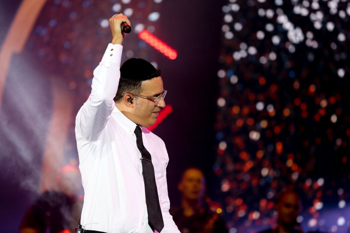 צפו: המחווה המרגשת שהכין שוואקי לבתו