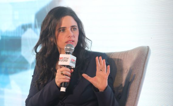 שקד: "רצינו שהנדל והאוזר יבואו איתנו, וככה נפרק אותם"