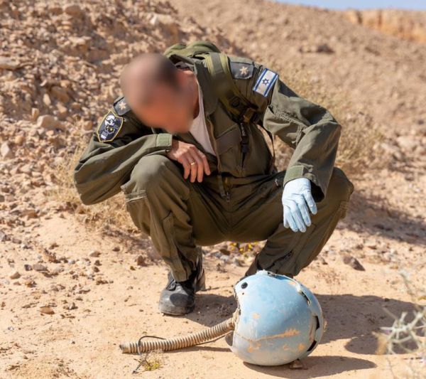 צה"ל אישר: נמצאה הקסדה של הטייס שנפל בשנת 1984