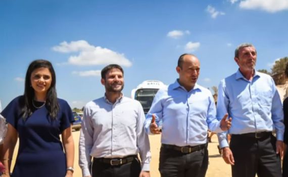 צפו: האם האליטה הסרוגה מסוגלת לפנות לפריפריה?