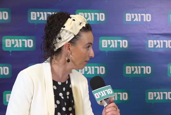 עידית סילמן: "הציבור אדיש, זה או ימינה או שמאלה"