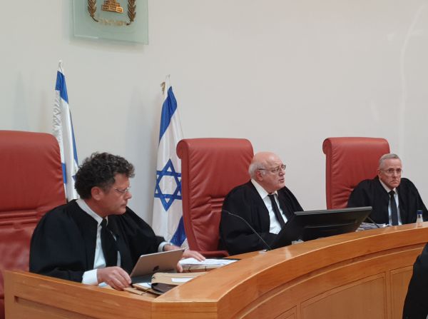 מכה לאוחנה: בג"צ הקפיא את פעילות ועדת מח"ש