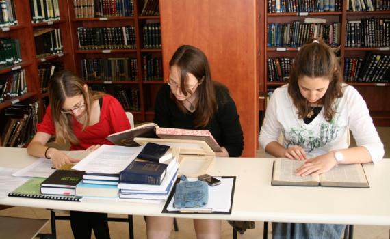 הגיע הזמן להתיר אמירת קדיש בסיום מסכת ע"י אשה