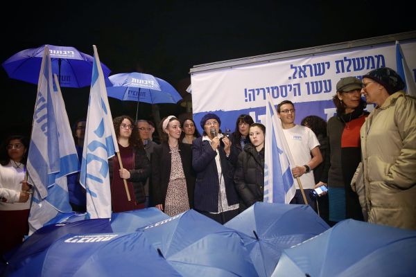 "נתניהו, תיישם את מה שכתוב בפרשת השבוע"