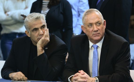 סקר מנדטים: כחול לבן צונחת; ימינה מתחזקת