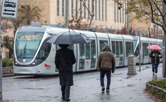 הלימודים בירושלים יחלו הבוקר בשעה 9:00