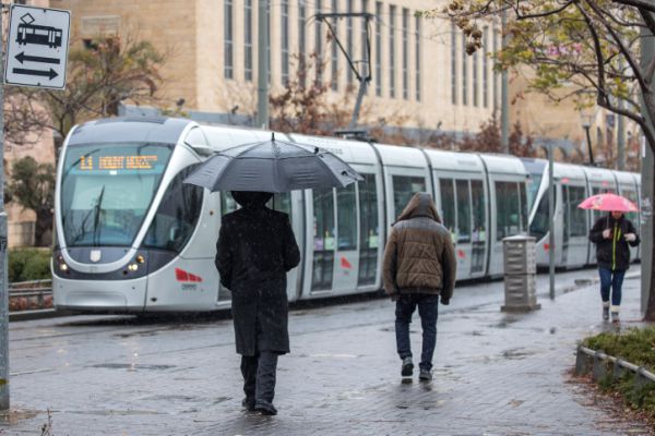 הלימודים בירושלים יחלו הבוקר בשעה 9:00