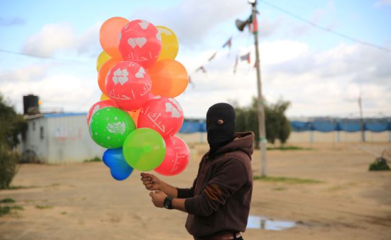 תצפיתניות חושפות:מפקדים מונעים ירי במשגרי הבלונים מעזה