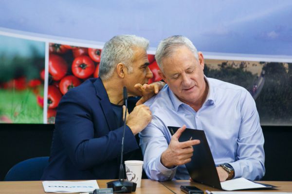 שינוי כיוון בכחול לבן: פרץ וסמוטריץ' לא פסולים אצלנו