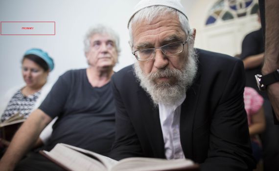 למרות ההתחייבות: הרב אלון חזר להעביר שיעורים