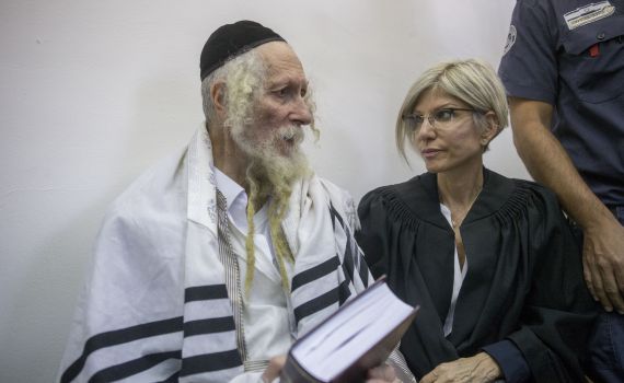 הרב שפגע מינית צפוי להוביל טקס הדלקה במירון