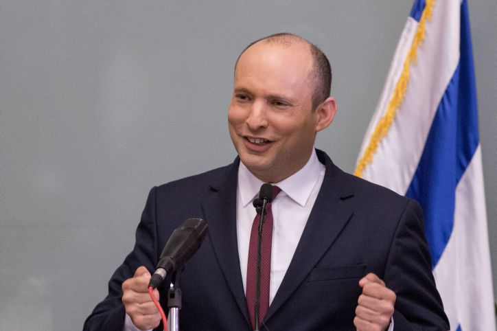 בנט: מרגש – התוכנה שפיתחתי זיהתה גניבה ממני