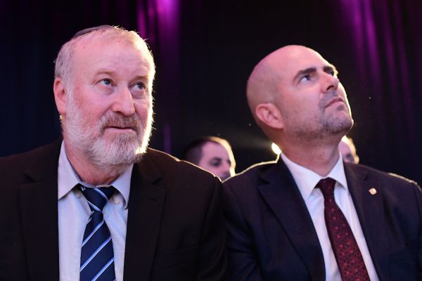 למה שר המשפטים עושה 'דווקא' ליועמ"ש?