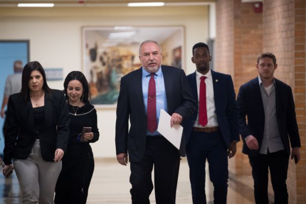 ליברמן והמשותפת נשארו בלי הסכם עודפים