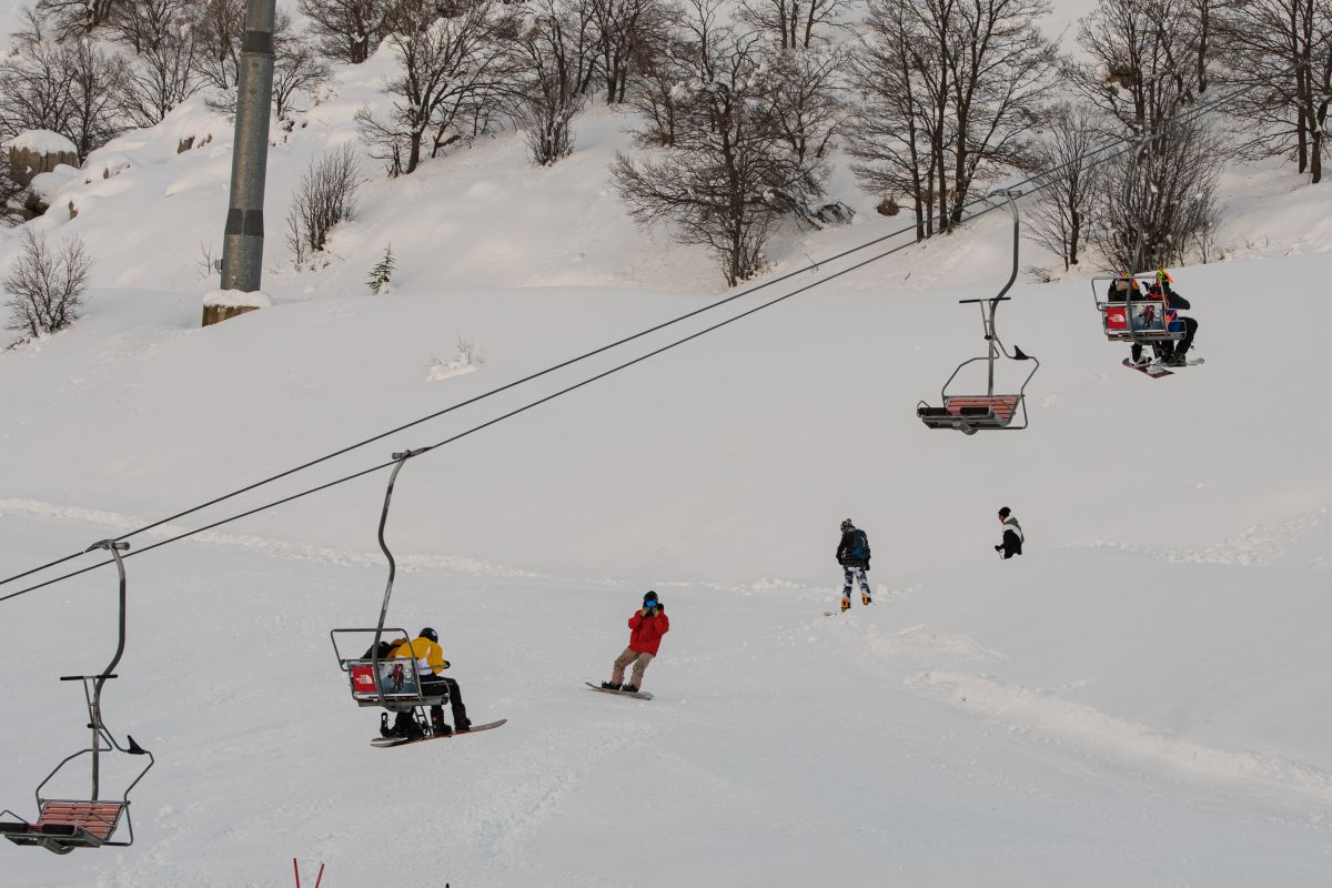 בת 16 נפגעה בתאונת גלישה בחרמון; מצבה קשה