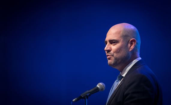 השר אמיר אוחנה הודיע על שורת הקלות בהוצאה לפועל