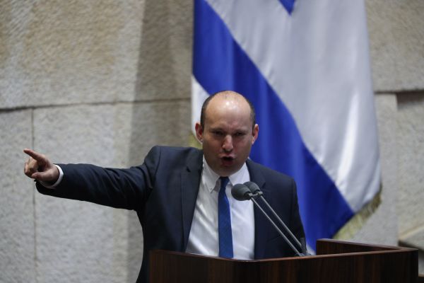 בנט: "כחול לבן חוברים ליזבק כדי להדיח את הימין"