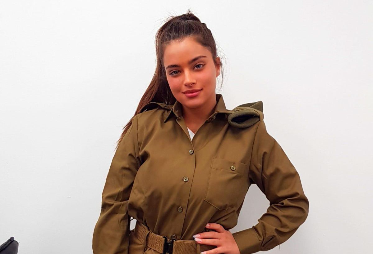 בזמן הצבא: קירל הוחתמה על חוזה ענק בארה"ב