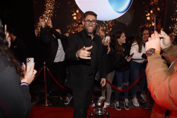 הולכים בדרכי הבן: הוריו של אורן חזן בדרך לריאליטי