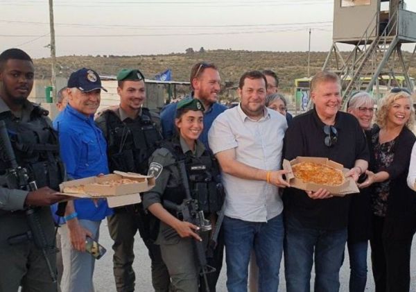 מועצת השומרון לוחצת: קמפיין חירום גם באנגלית