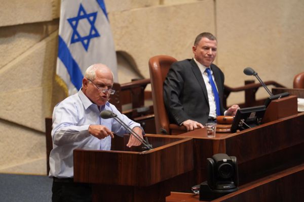 סופית: הכנסת העניקה חסינות לחיים כץ