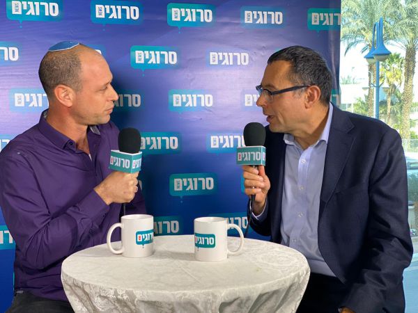 ח"כ צביקה האוזר באולפן סרוגים: "תפסיקו להפחיד"