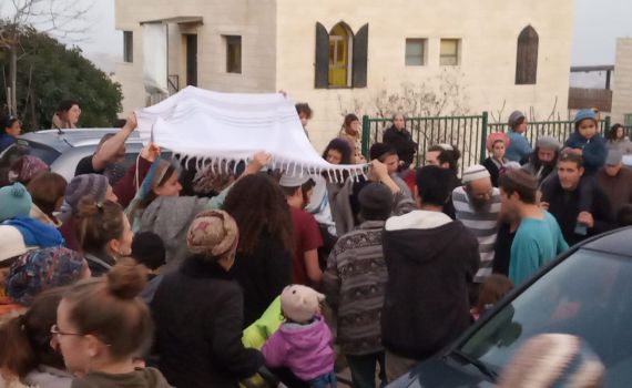 שנה לאחר הרצח: הכנסת ספר תורה לזכר אורי אנסבכר