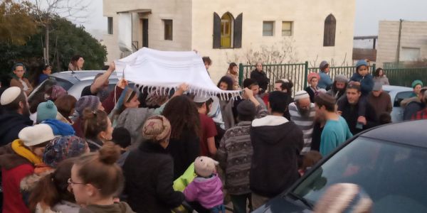 שנה לאחר הרצח: הכנסת ספר תורה לזכר אורי אנסבכר