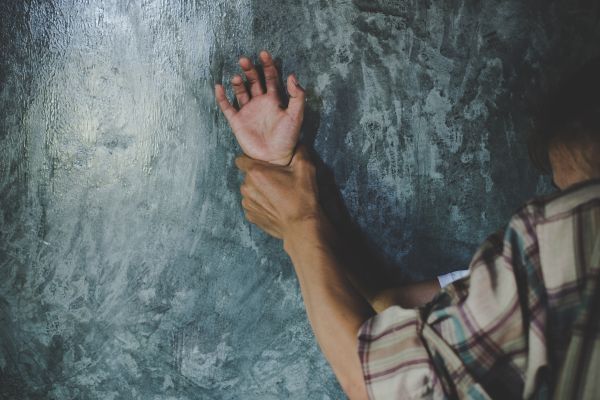 ערבי-ישראלי נעצר לאחר שאנס ושדד אישה בת 50