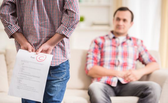 זהירות – תעודה בפניך!