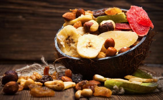 מסוכנים? 10 דברים שלא ידעתם על פירות יבשים