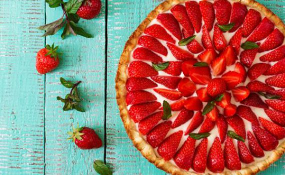 החיים תותים: זו העוגה שתשמחו להכין השבת