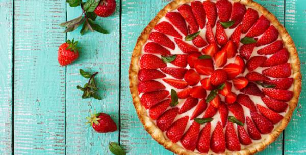 החיים תותים: זו העוגה שתשמחו להכין השבת