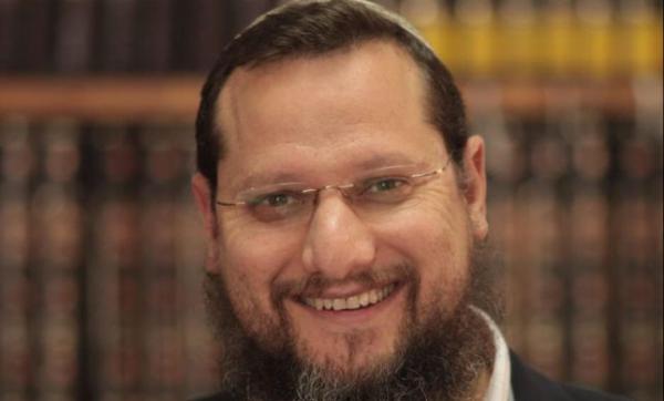 צפו: השיעור השבועי של הרב יצחק נריה | תרומה