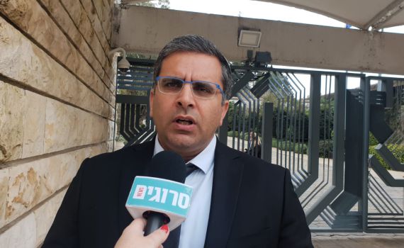 אופיר סופר: "מבולבל מהממשלה הכפולה"