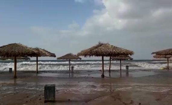 משרד הבריאות מזהיר מרחצה בחופי אילת