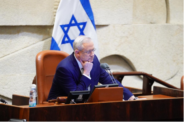 ההחלטה הראשונה של בני גנץ כיו"ר הכנסת
