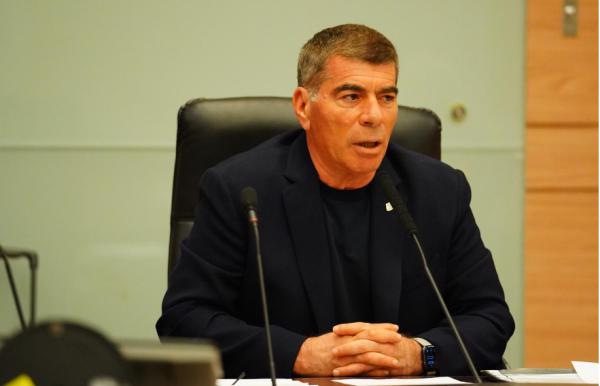 הכנסת אישרה את החלטת הממשלה למעקב השב"כ