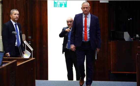 יממה מכריעה: בחצות יפקע המנדט של בני גנץ