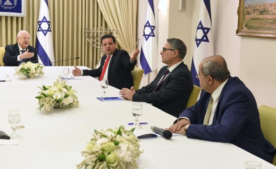 הרשימה הערבית המליצה על גנץ: "משנאת המן". צפו