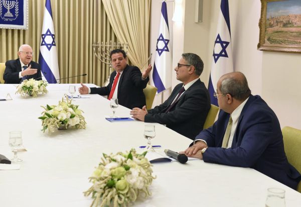 הרשימה הערבית המליצה על גנץ: "משנאת המן". צפו