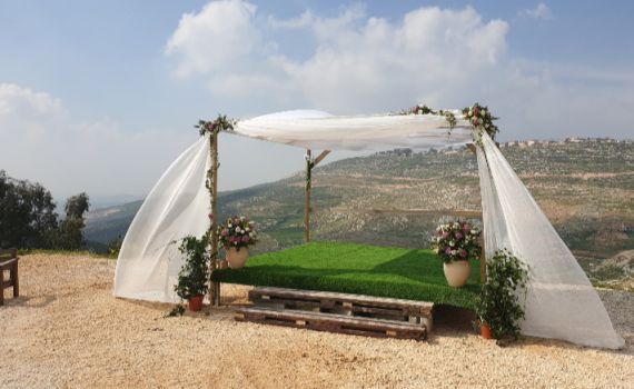 המשטרה סגרה חתונה בבני ברק ומסעדה באשקלון