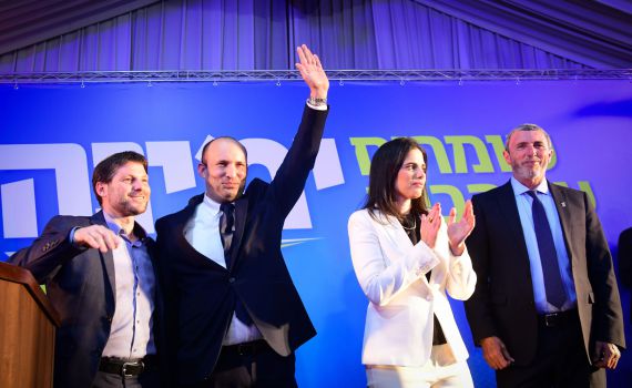 המחלוקת הראשונה של ימינה סביב מערכת המשפט