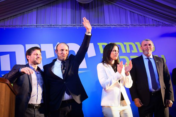 המחלוקת הראשונה של ימינה סביב מערכת המשפט