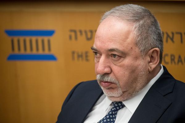 לא רק רה"מ וריבלין: ליברמן הפר גם כן את הנחיות הסדר